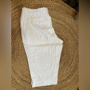 Cato white cropped pants. 22W